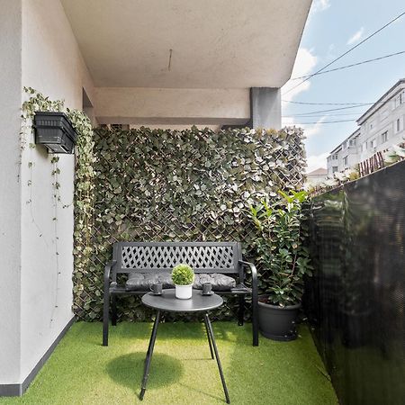 Andreea Studio Oradea Exterior foto